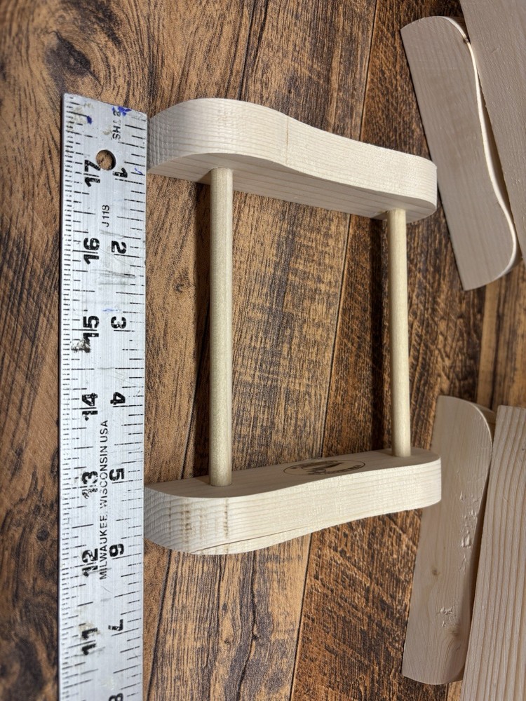 Decoy Stands/ U-stain/ 12 CT. Group 1