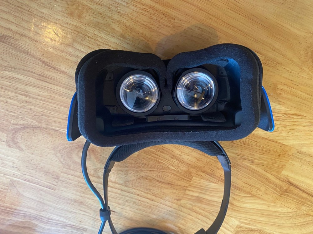 Acer Windows Mixed Reality VR Headset - Developer Edition