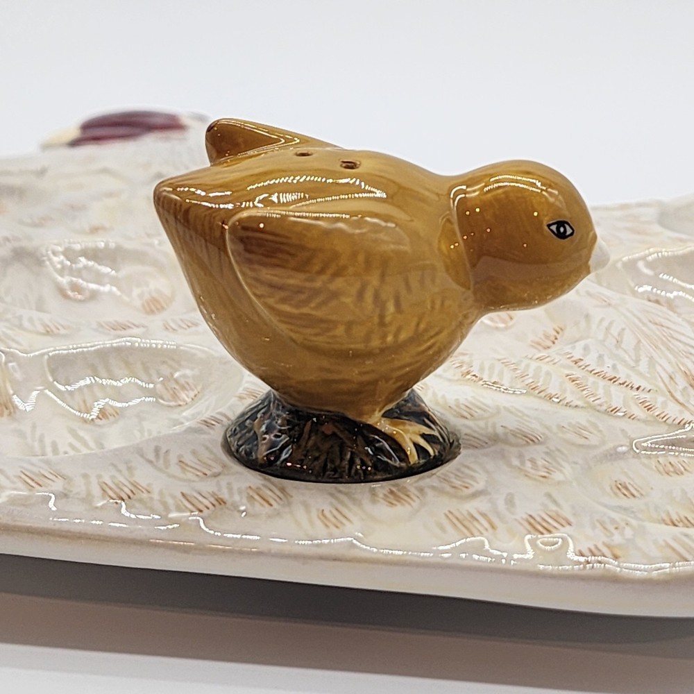 Warren Kimble Deviled Egg Dish With Bird & Egg Salt Pepper Shakers Excellent