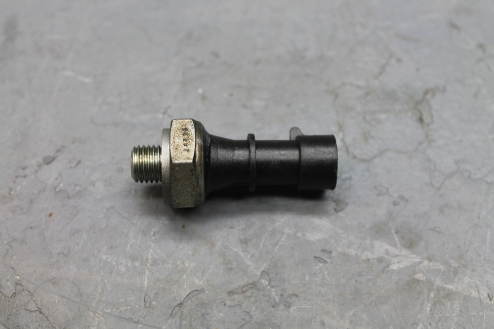 2010 TRIUMPH THUNDERBIRD ENGINE MOTOR OIL PUMP