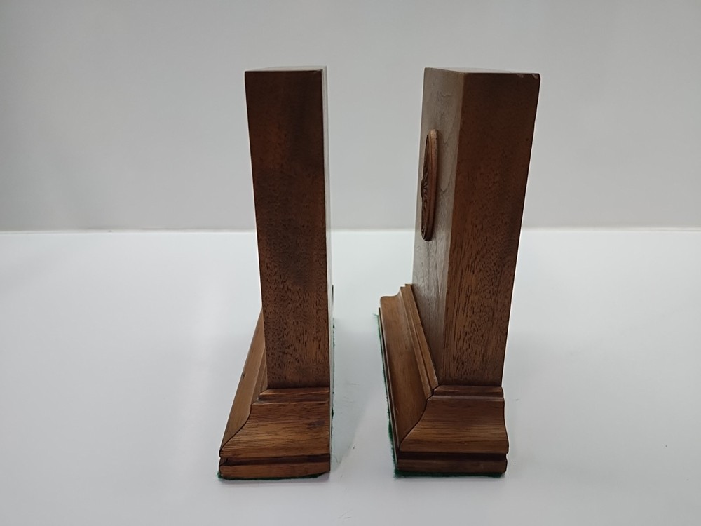 carved flower bookends