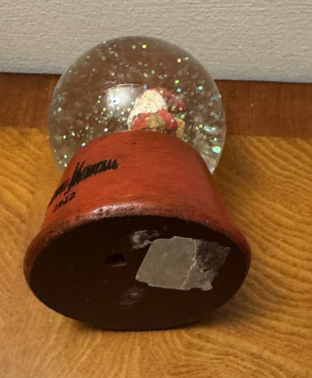 2012 Neiman Marcus ~ Santa Skiing Snow Globe ~ 5"