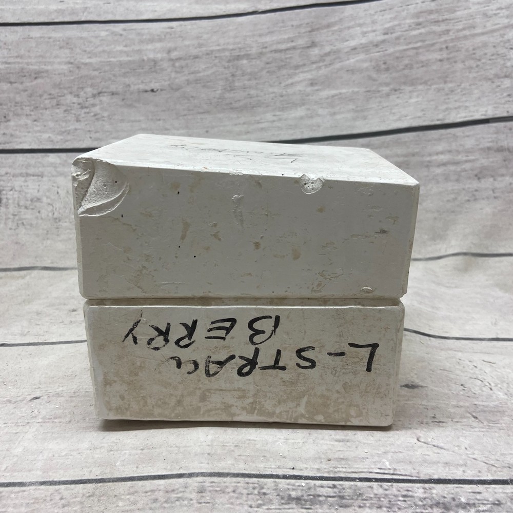 Unbranded Ceramic Casting Mold L-Strawberry