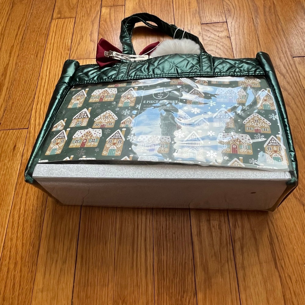 Peppermint & Pine 5 Piece Gift Set