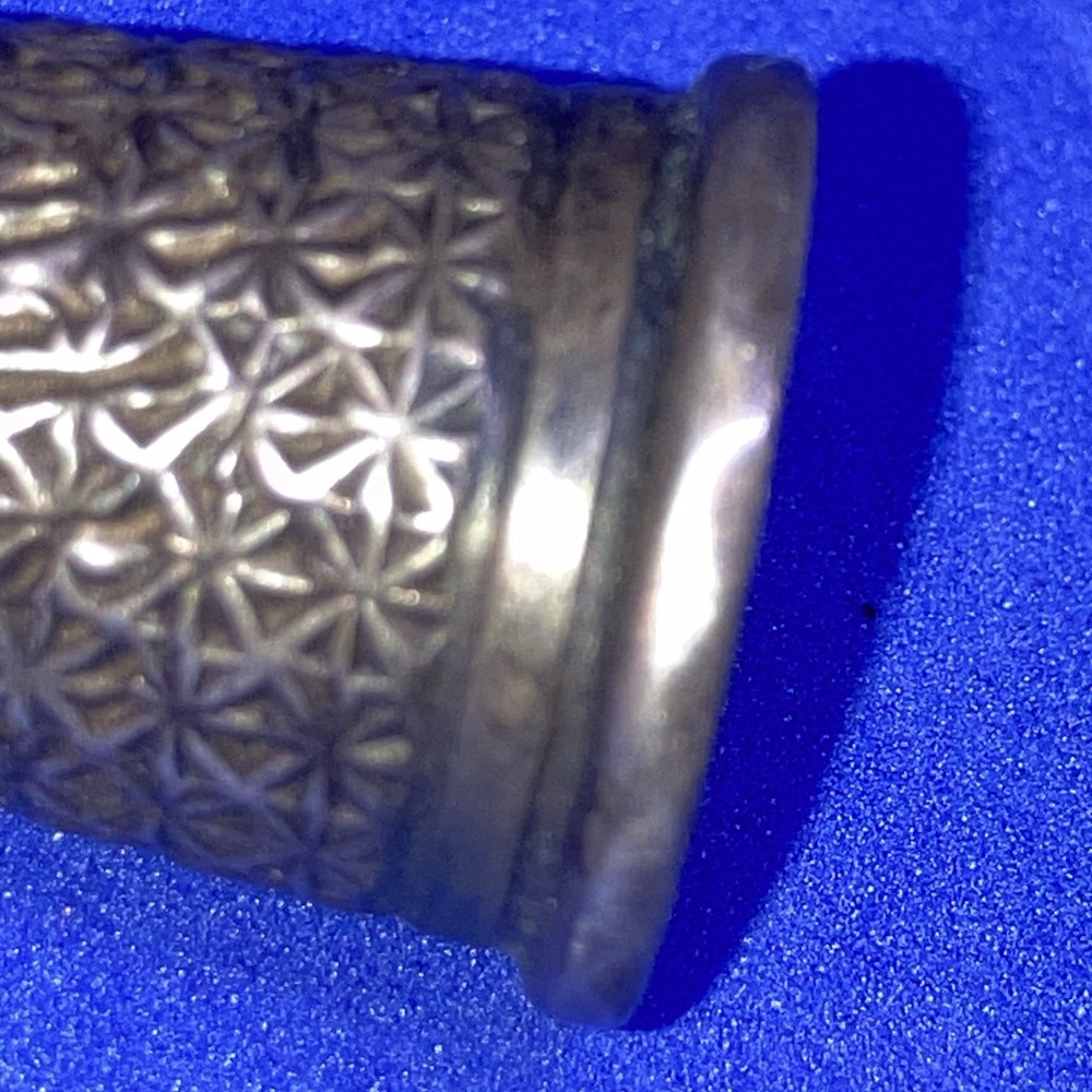 Hallmarked Silver Thimble by Saunders & Shepherd ? CS & FS, Sz 6 (3258)