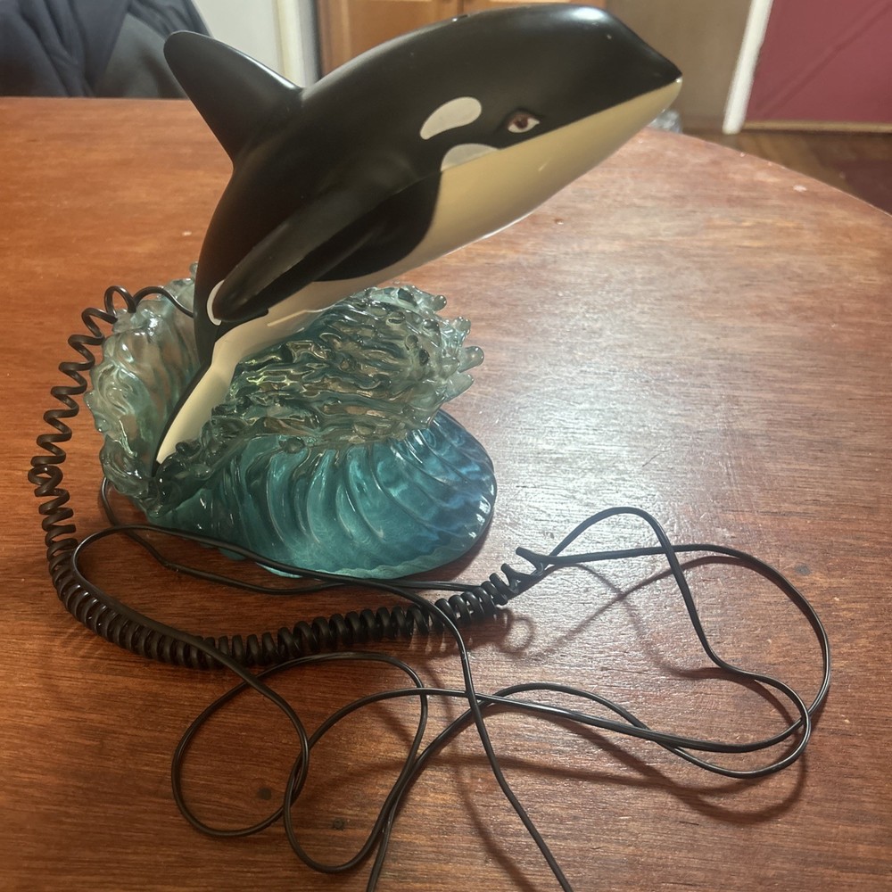 Orka Whale Phone