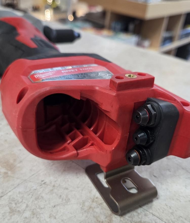 MILWAUKEE TOOLS 2550-20 (APX027705)