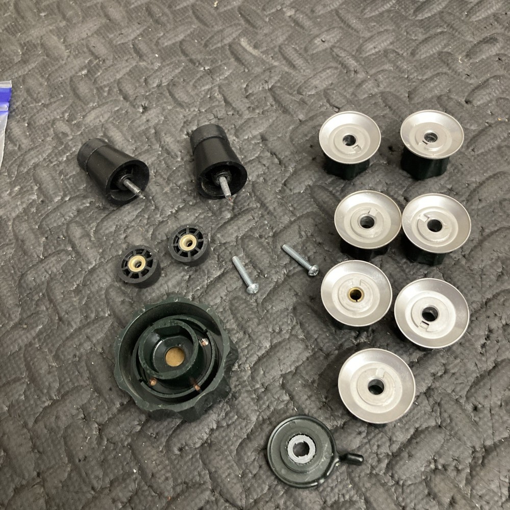 Heathkit SB-100 Knobs And Feet