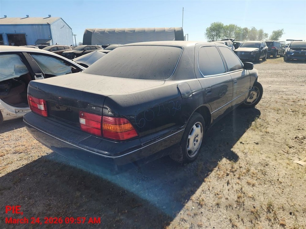 LEFT BLK ROCKER PANEL MOULDING OEM 2000 LEXUS LS400