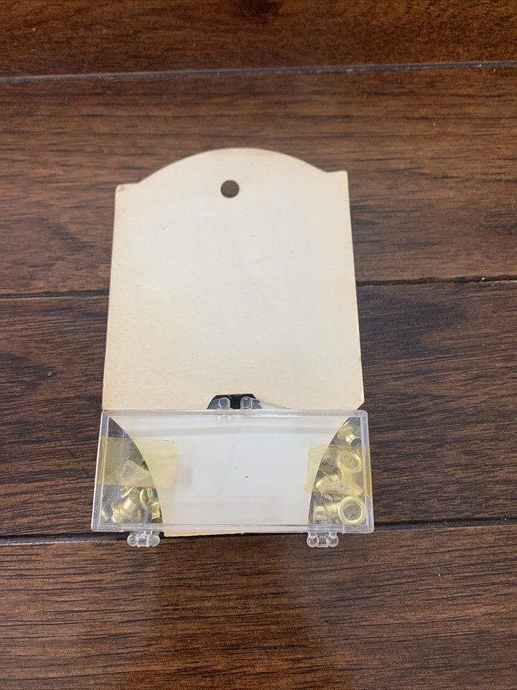 Vintage eyelet refill