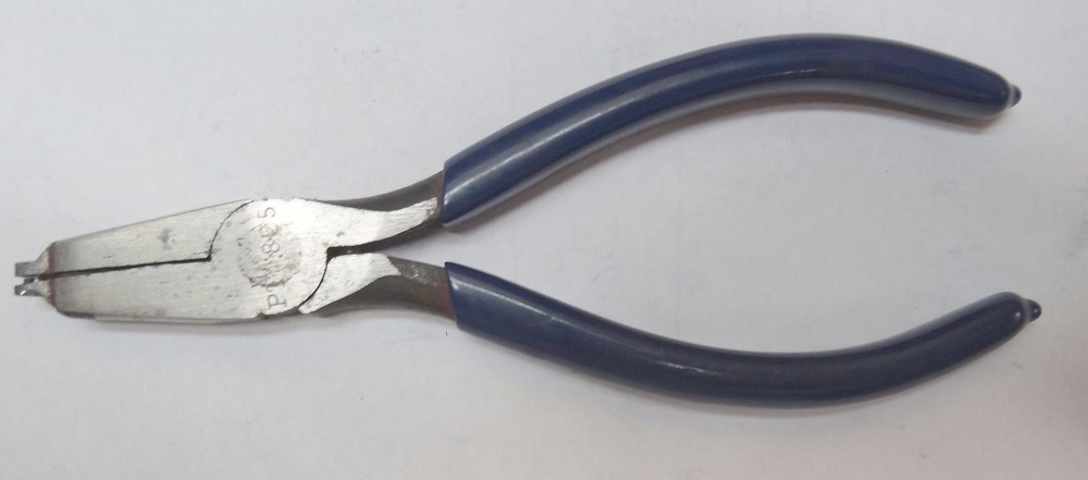KLEIN TOOLS SPECIALTY PLIERS MODEL PT 825