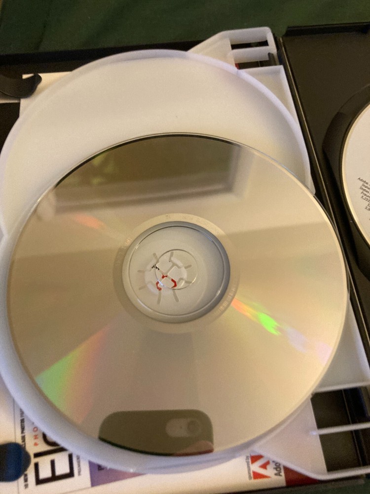 Adobe Photoshop Elements 3.0 plus Adobe Premiere Elements (PC, 2004)