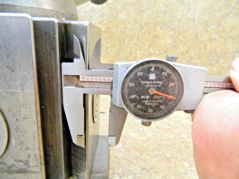 ALORIS TOOL POST Model D Piston Style With "Tee" Nut and Stud 17" - 48" Swing