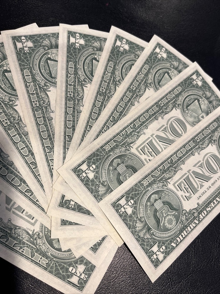 1969B One Dollar Bill Uncirculated Sequential Note ($1) UNC - Buying 1 Note
