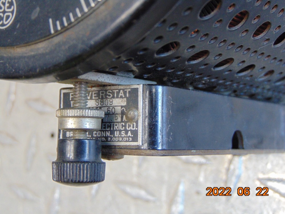 SUPERIOR ELECTRIC POWERSTAT TYPE S809 7.5A