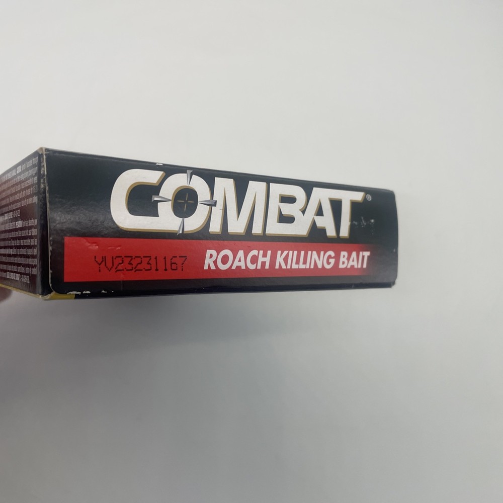 Combat Roach Killing Bait Stations for Small and Large Roaches, 12 Count