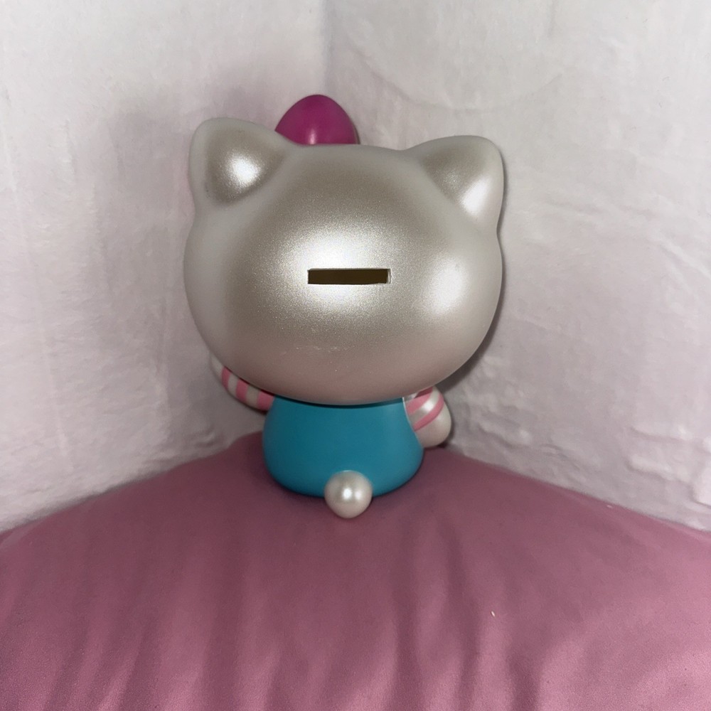 Hello Kitty - Hello Kitty Figural Bank