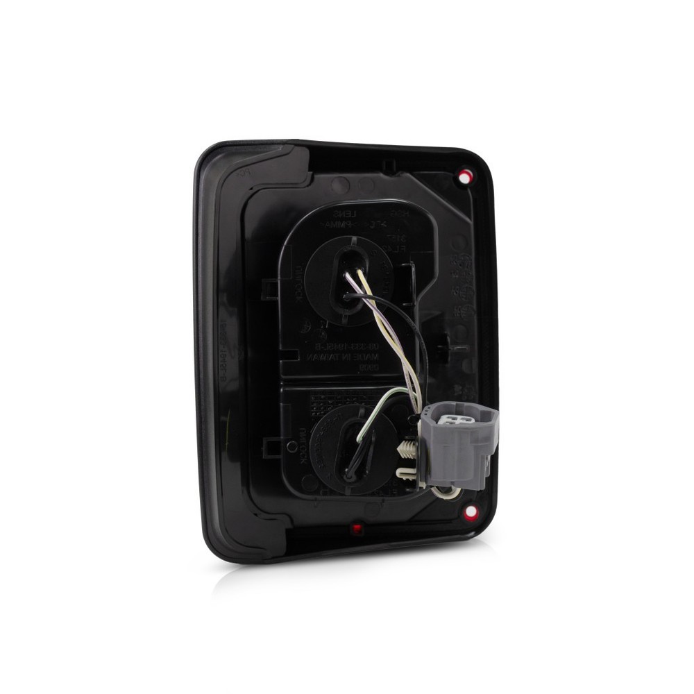 For 2007-2018 Jeep Wrangler Tail Light Passenger Side