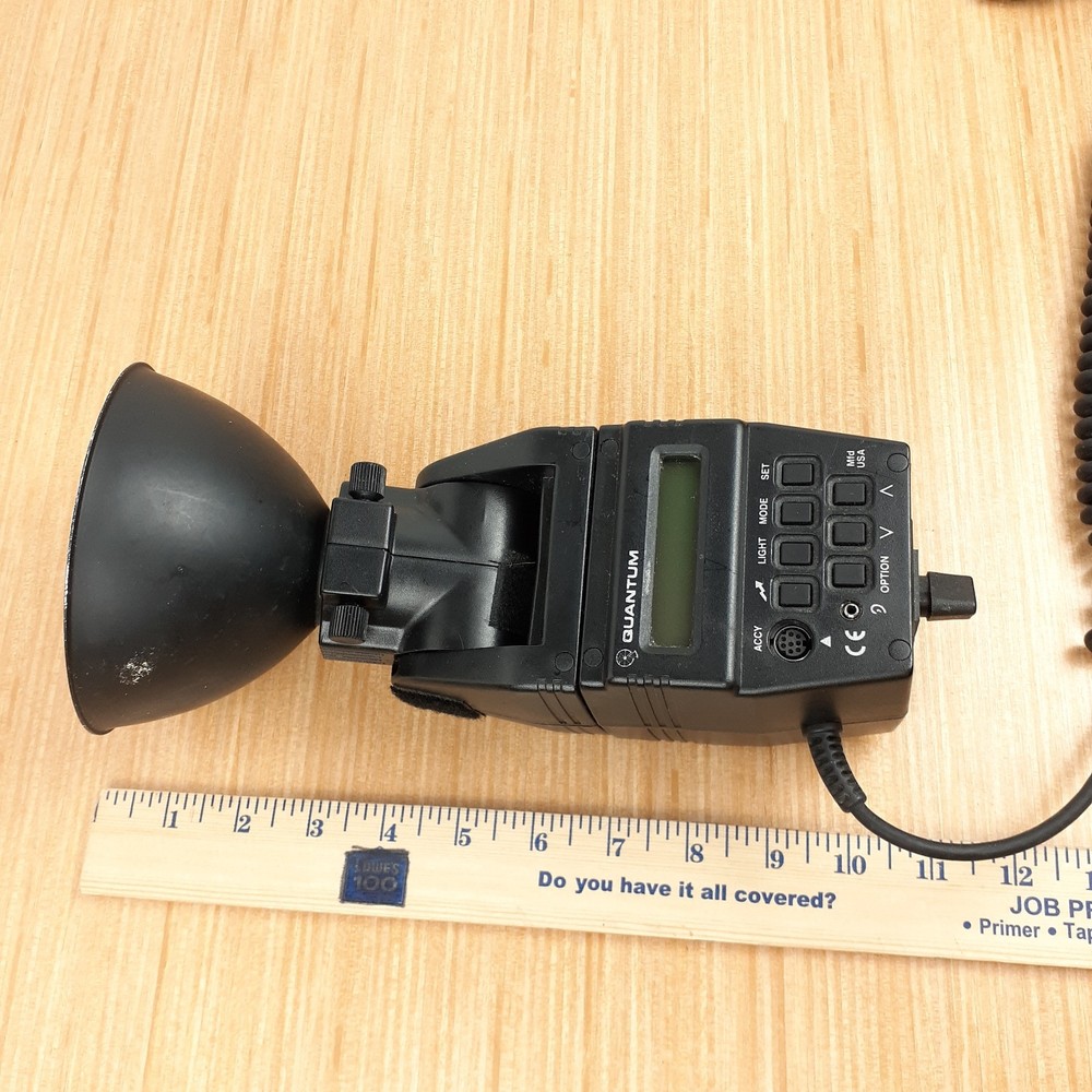 Quantum Instruments Qflash Model T3D-R Flash UNTESTED No Bulb