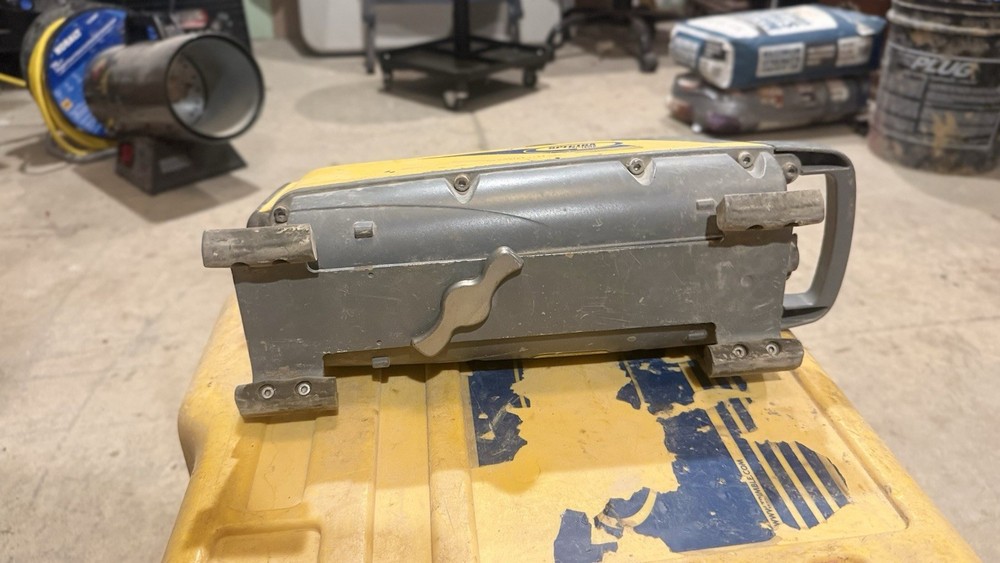 Trimble Spectra Precision DG711 Pipe Laser