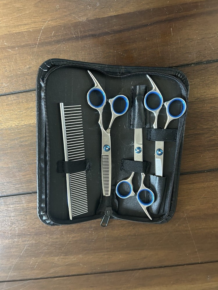 Pet grooming scissors With Case