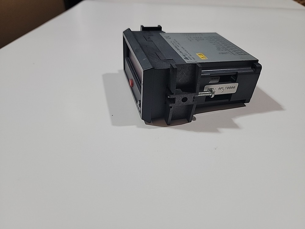 Red Lion APLT0800 Totalizer Counter