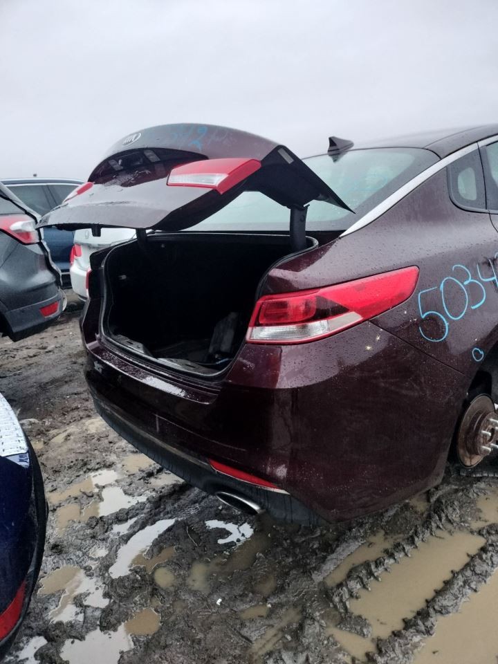 LEFT RED ROCKER PANEL MOULDING OEM 2019 KIA OPTIMAKIA 87751-D5000