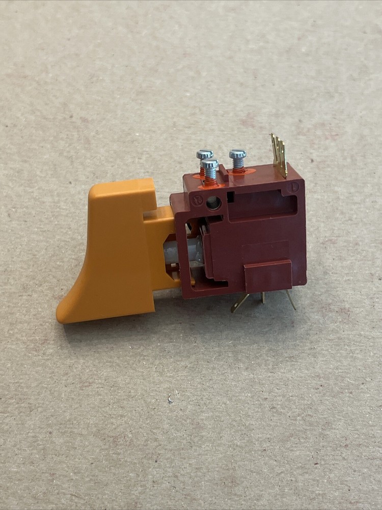 MAKITA 651282-3 Switch To / 9227C