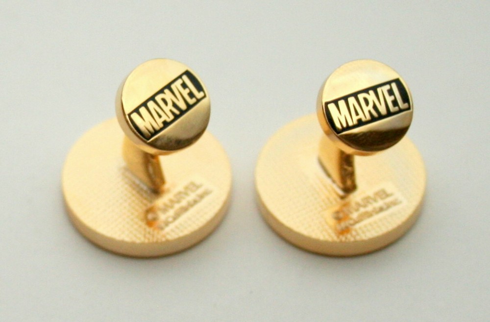 Marvel Comics Classic Captain Marvel Cufflinks New Gift Box