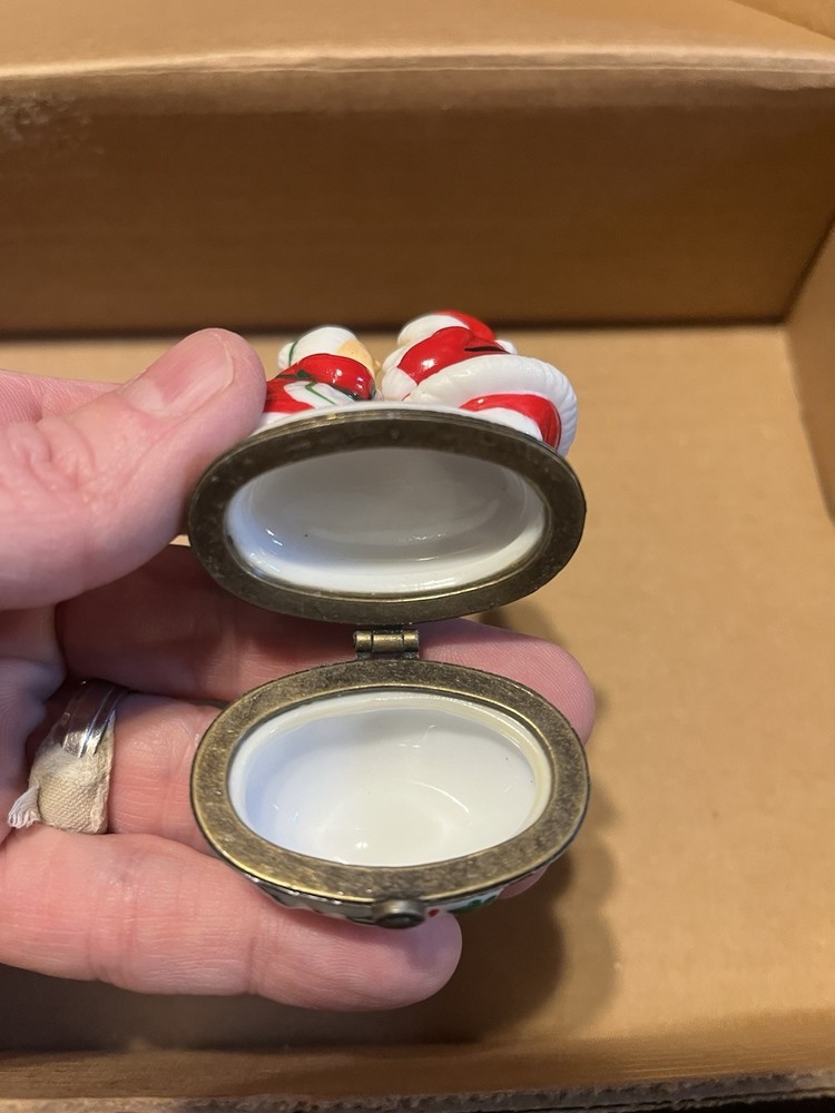 Santa & Mrs Clause Trinket Box