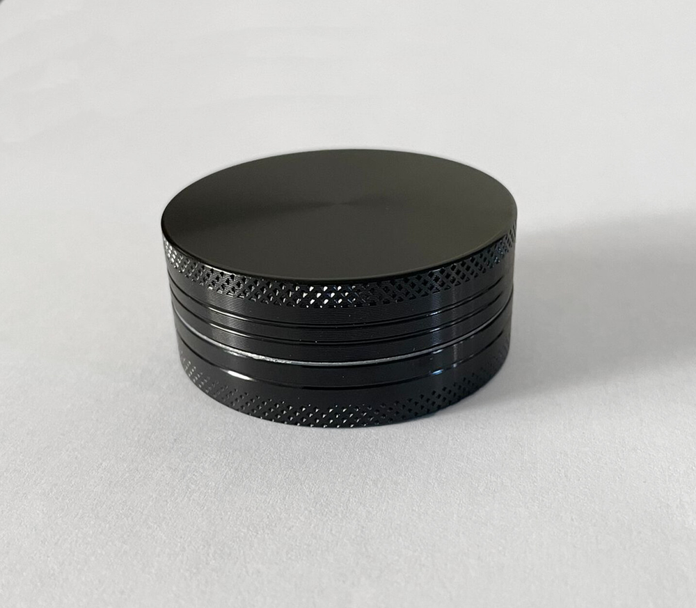 Classic 2-Layer Grinder - Portable and Easy-to-Use Herb Grinder