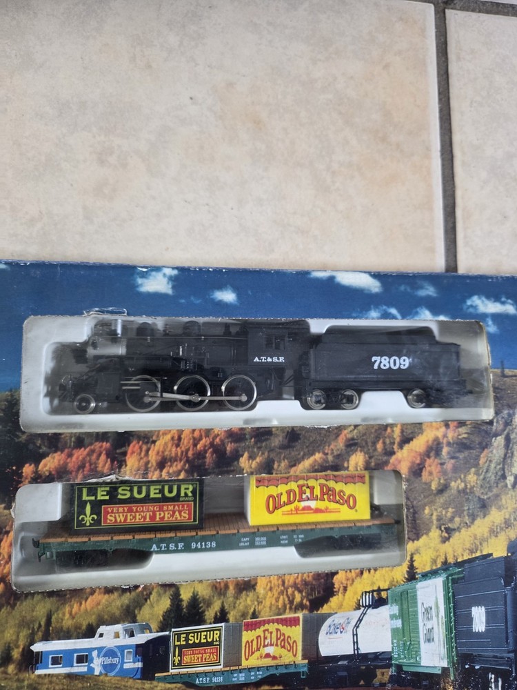 IHC HO - Pillsbury Express Train Set