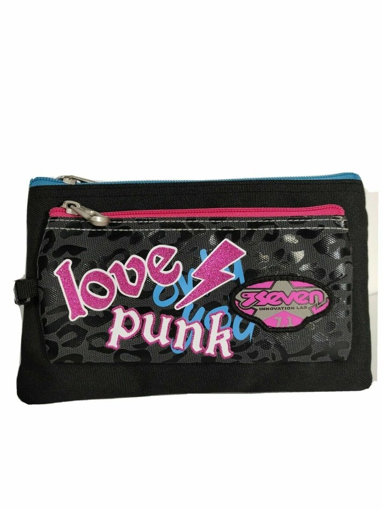 Empty pencil case school - free time - by seven