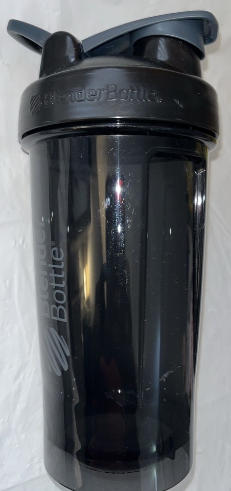 Blender Bottle Pro24 Black w/Loop Top 24 oz EUC FREE SHIPPING