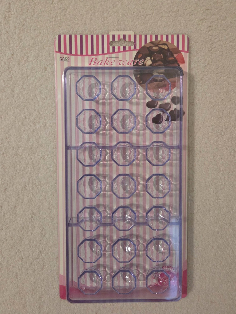 Chocolate Mold S652 Bakeware Mold (Diamond Sphere-shaped)