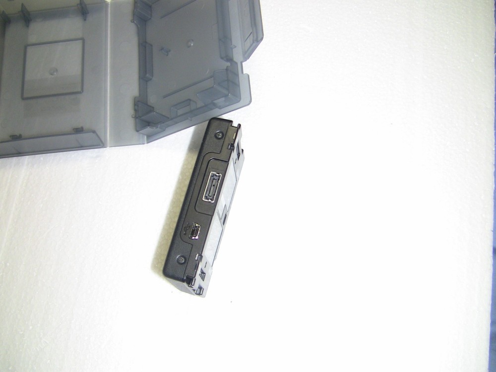 Sony NXCAM 128G Flash Memory with Case