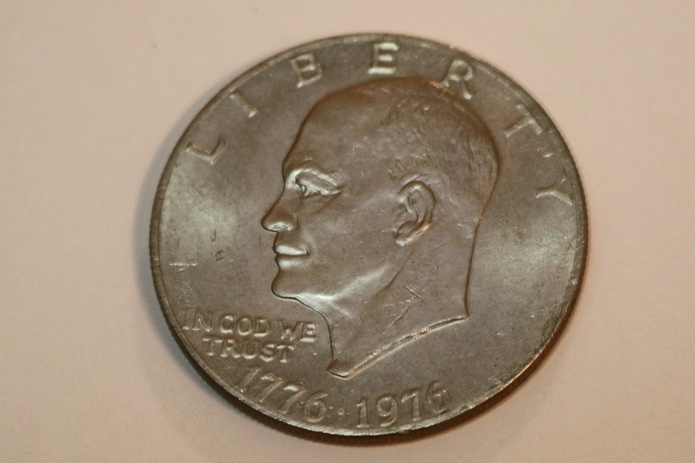 1976 Eisenhower Dollar (F)