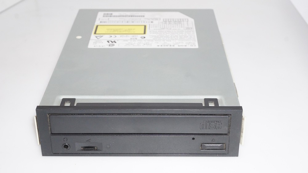BLACK NEC CDR-1910A||DELL 703C||INTERNAL 50-PIN SCSI 32X CD-ROM READER DRIVE