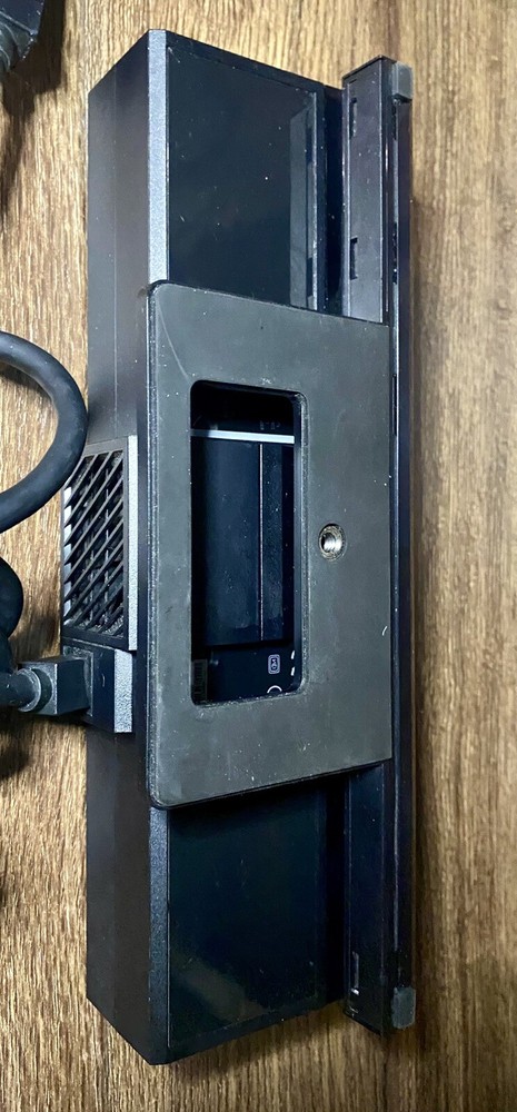 Microsoft Xbox One Kinect Wired Motion Sensor Black Model 1520 Not Powering On