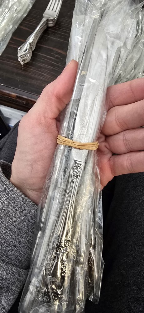 vintage oneida flatware set