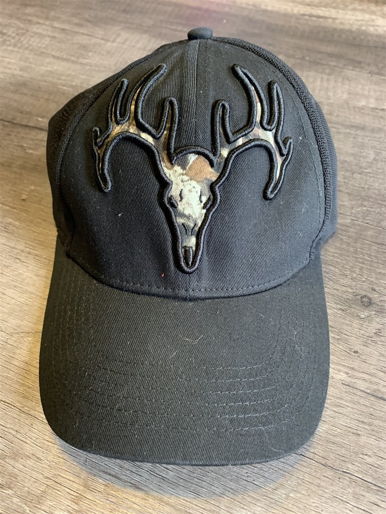 Field & Stream Tonal Deer Stretch Fit Black Hat Medium Large