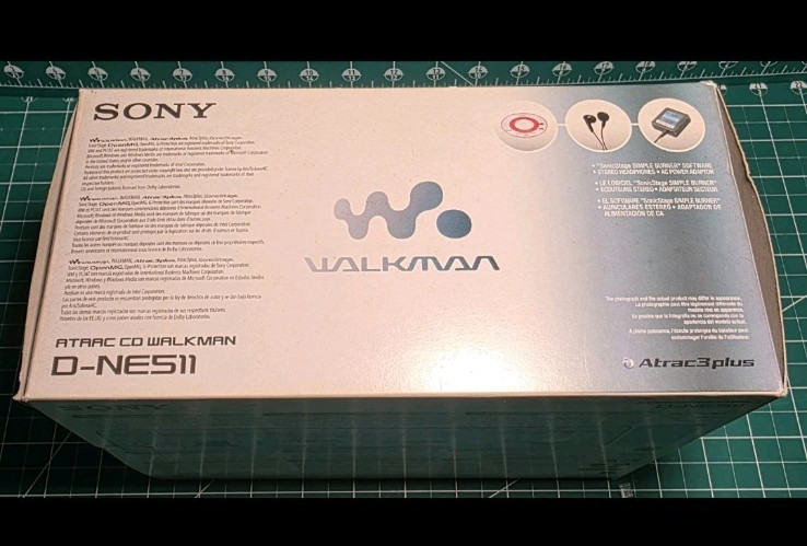 Sony Walkman CD Player D-NE511 Mp3 Atrac3plus Silver Open Never Used