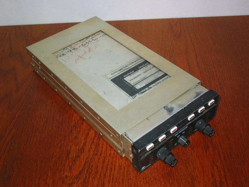 NORTHSTAR M2V NAVIGATOR WITH TRAY / RACK !!!