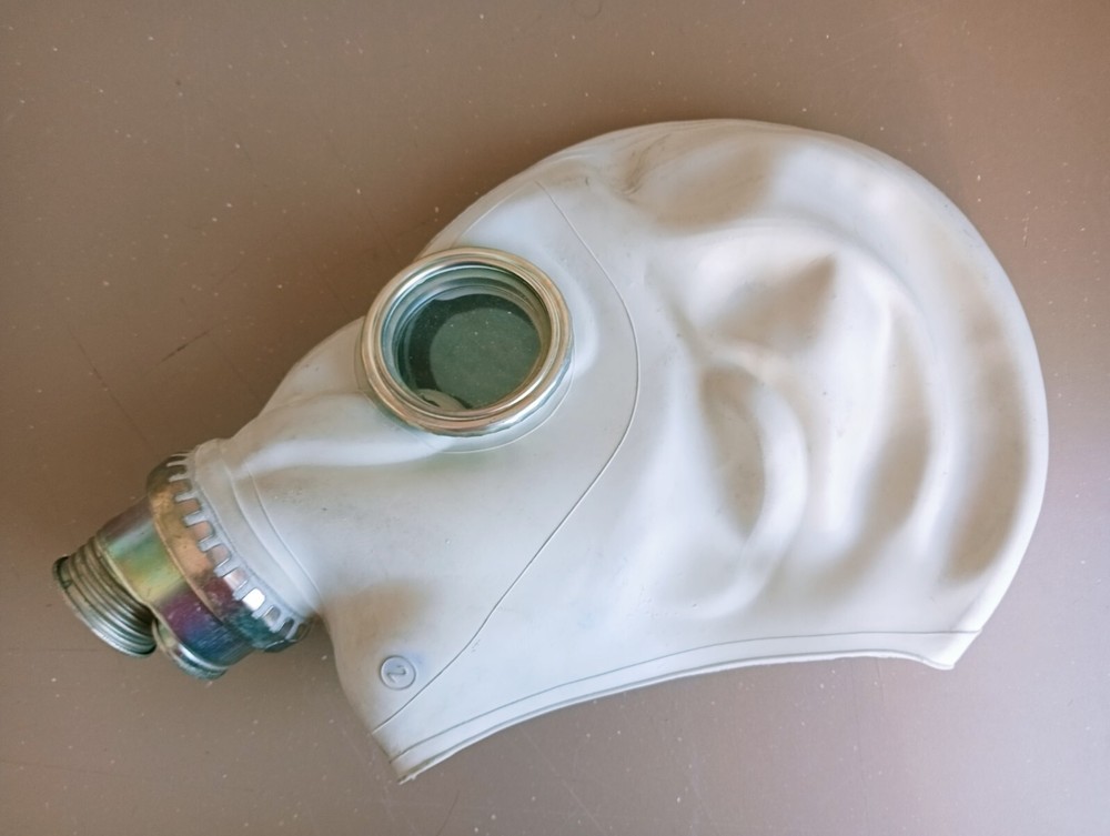 Soviet Era Polish Gas mask Only mask size 2.