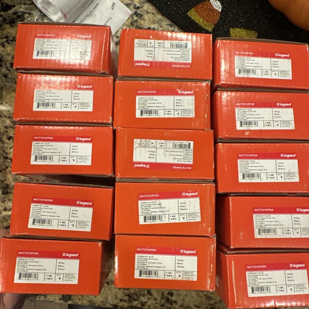 LEGRAND LMSW-611-S-W / LMSW611SW (NEW IN BOX)