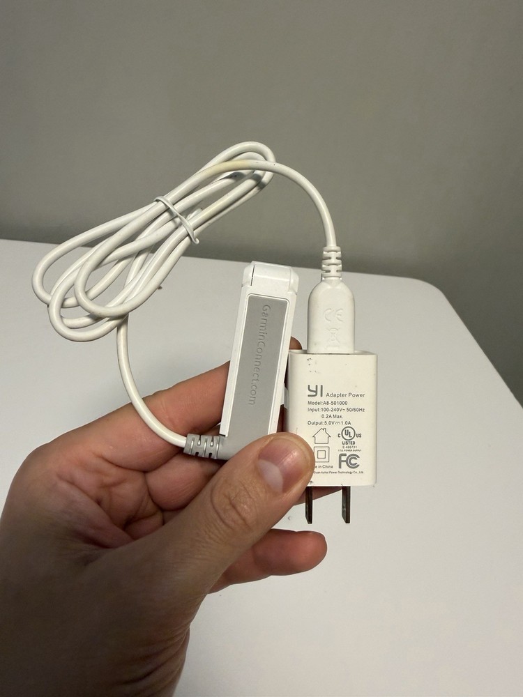Genuine Authentic Garmin Forerunner 220 Watch Charger - White - Excellent Shape!
