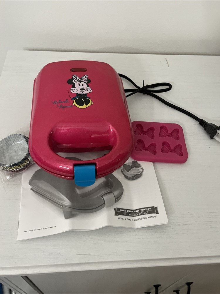 Disney DMG-7 Minnie Mouse Cupcake Maker Mini, Pink + Liners
