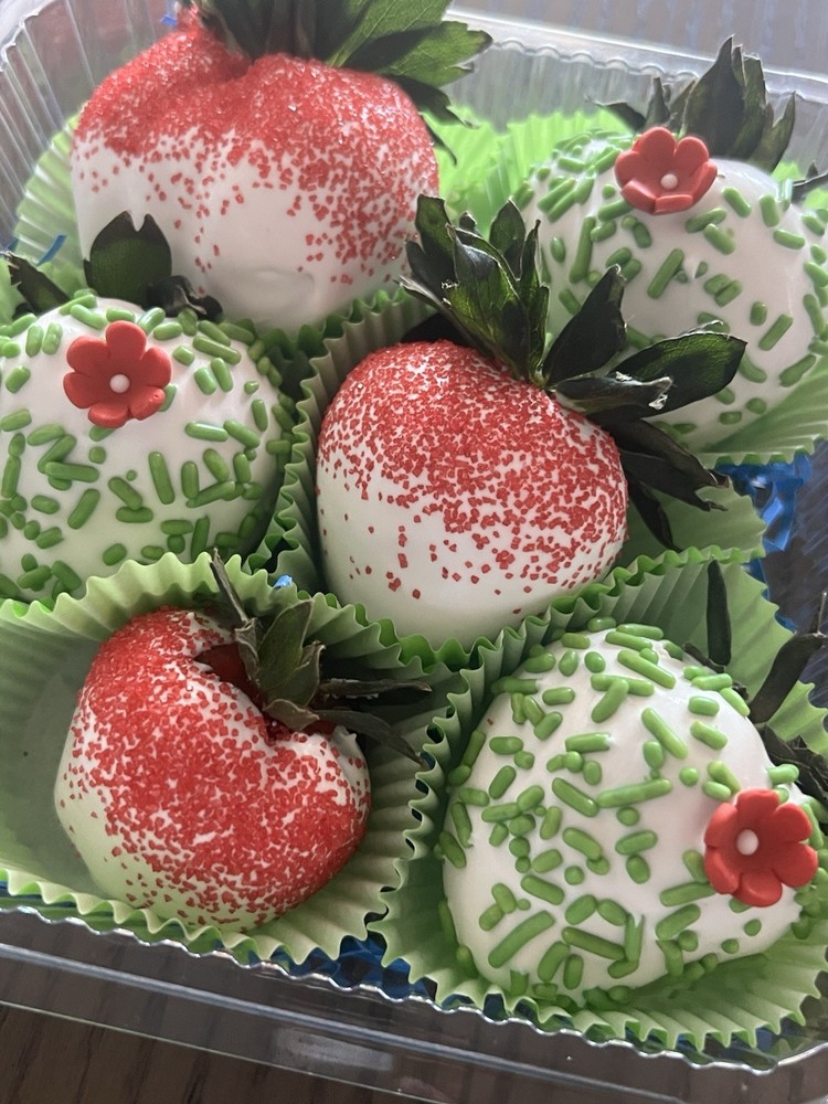 Chocolate Covered Strawberries Assorted Decorations Decorative Box Pack