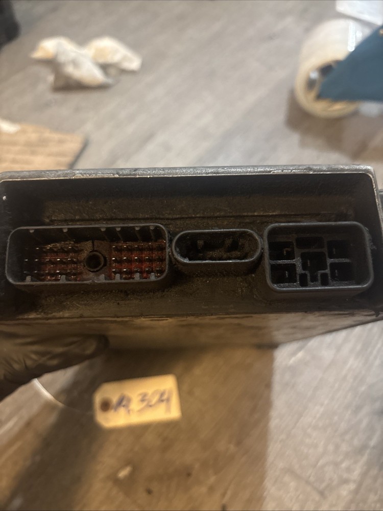 DETROIT DDEC IV ENGINE CONTROL MODULE P23519307