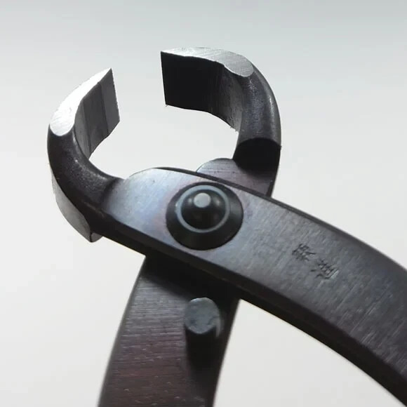 Kaneshin Bonsai Tools #13A Medium Root cutter 210mm (8.2")